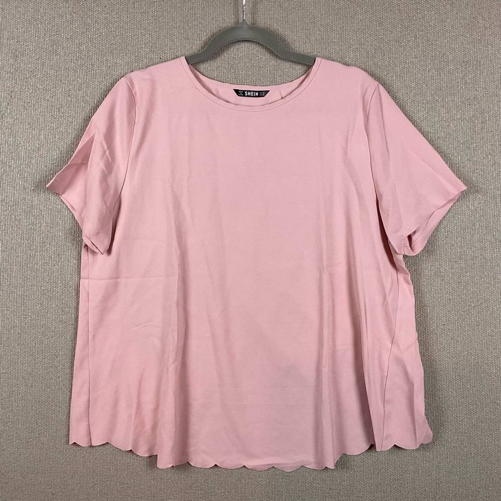 XXL Pink Scalloped Trim Bottom Women’s Top with Open Layered Back
